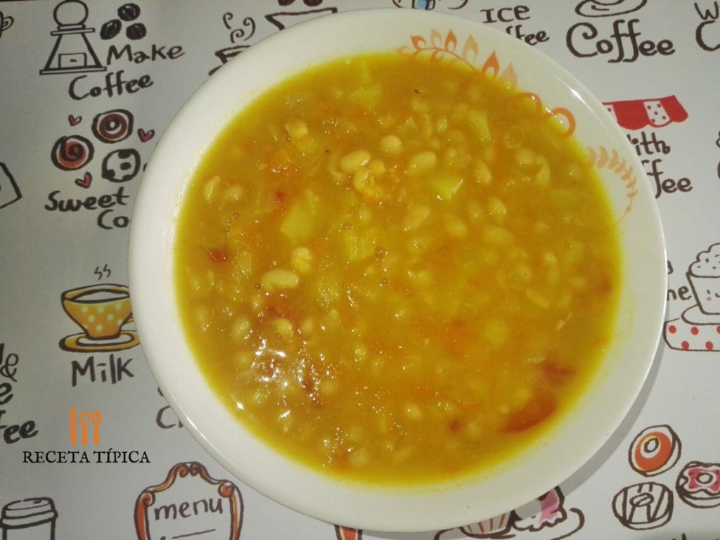 White Bean Soup (Sopa de Blanquillos)