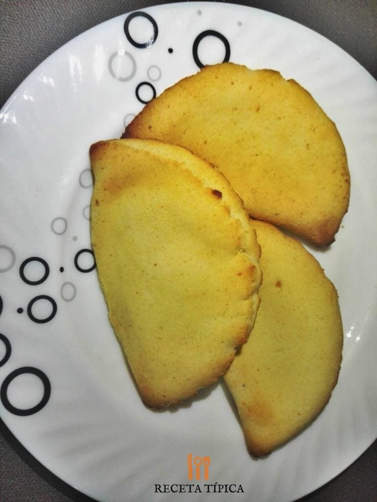 Dish with cambray empanadas