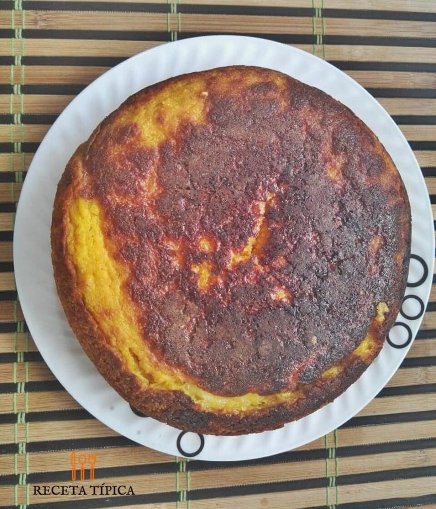 Dish with cachapa or arepas de choclo